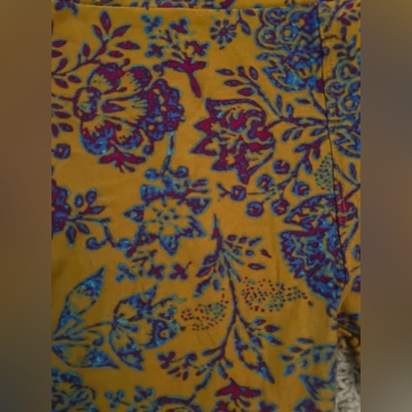 BRAND NEW Lularoe Floral Legging - Picture 5 of 5